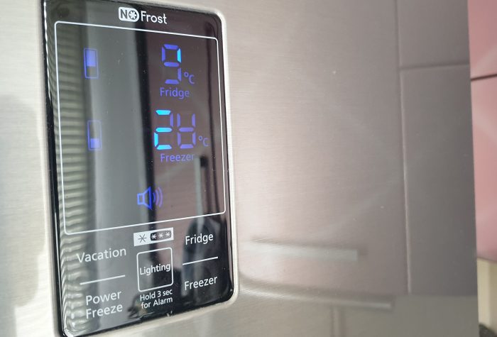 Выгорание пикселей дисплея холодильника самсунг