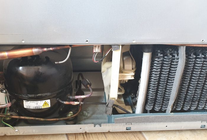 холодильник Самсунг утечка хладагента