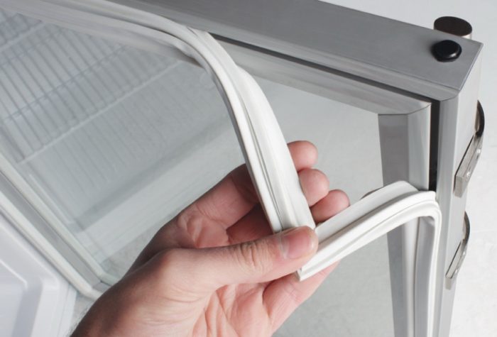 замена уплотнителя в холодильнике