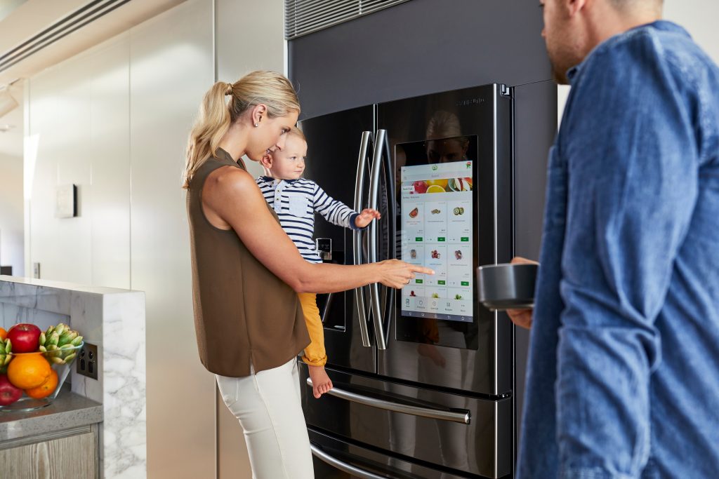 Как повредит холодильник включение сразу после доставки?